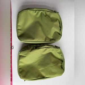 2 Calpak Small Compression Packing Cubes in Palm